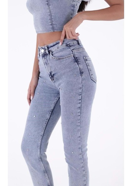 Damla Taşlı ve Paçaları Dikişsiz Bitişli Yüksek Belli Kadın Kot Pantolon Kar Açık Mavi Denim Jean