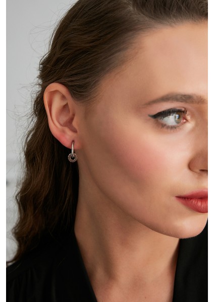 Kadın Lussuria Model Sallantılı Kristal Zirkon Taşlı Gümüş Kaplama Günlük Elbise Kombin Trend Küpe modelleri