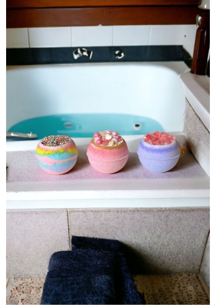 Bubble Bash Bonanza- Köpüren Banyo Bombası Seti- 115 gr x 3 Adet