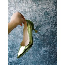 Akın Özmen Kadın Yeşil Metalik Orta Topuklu (7cm) Stiletto