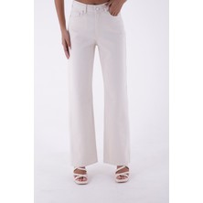 Richmost Geniş Paçalı ve Yüksek Belli Cepli Rahat Kadın Kot Pantolon Relaxed Jean Doğal Natural Denim