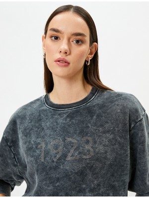 Koton Bisiklet Yaka Sweatshirt 1923 Işlemeli Soluk Efektli 100. Yıla Özel