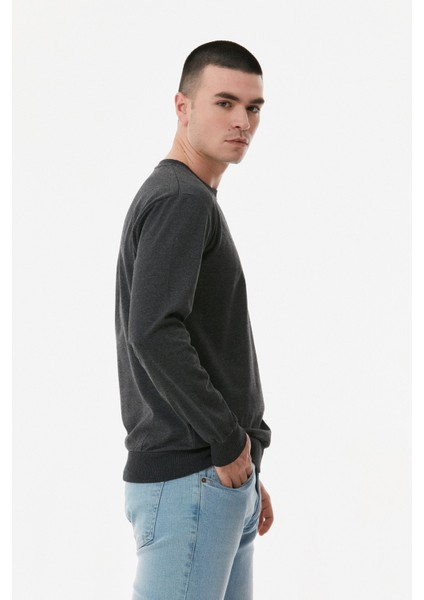 Basic Bisiklet Yaka Sweatshirt fırsatları