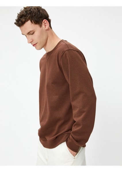 Basic Sweat Bisiklet Yaka Dikiş Detaylı Uzun Kollu