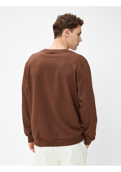Basic Sweat Bisiklet Yaka Dikiş Detaylı Uzun Kollu fırsatları