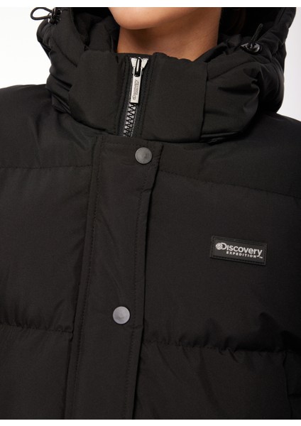 Siyah Kadın Kapüşonlu Kapitone Mont D3WL-MNT6 modelleri