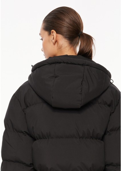 Siyah Kadın Kapüşonlu Kapitone Mont D3WL-MNT6 fırsatları