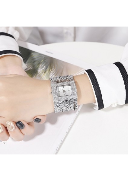 02 Kadın Bilezik Izle Elmas Kare Kadran Tam Taş Püskül Zincir Bant Saatler Buzlu Out Kadın Lüks Kol Saati Rhinestone Reloj (Yurt Dışından)