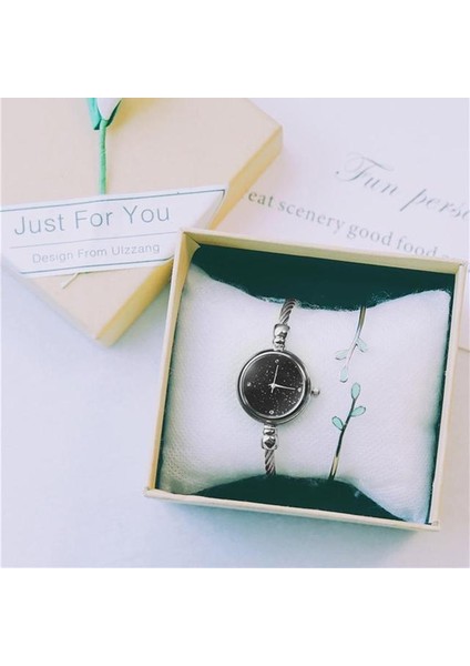 Gümüş Siyah Retro Kadın Bilezik Izle Rahat Küçük Pürüzsüz Kadran Üst Lüks Gümüş Ince Kayış Parlayan Sanat Kadın Saat Kuvars Kol Saati (Yurt Dışından)