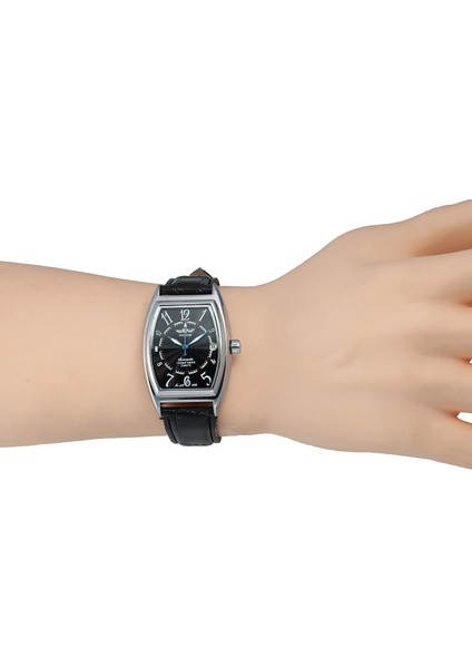 Siyah T-Kazanan Dijital Ölçeği Oymak Mavi El Mekanik Saat Siyah Düzensiz Şekilli Bilek Kayışı Saat (Yurt Dışından) fırsatları