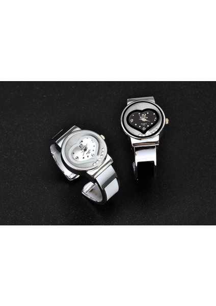 Siyah Uthaı CE80 Bayanlar Kalp Şeklinde Açık Bilezikli Saat Gündelik Sevimli Bayanlar Kuvars Saat (Yurt Dışından) indirimleri