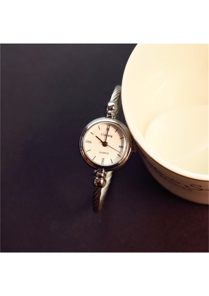 Gd1 Bileklik Bilezik Saatler Kadınlar Için Elbise Retro Kuvars Saat Kol Saatleri Bayanlar Bilek Garantili Relojes Mujer Zegarek Damski (Yurt Dışından) fırsatları