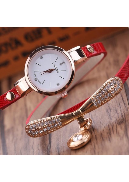 Bej 2019 Kadın Saatler Moda Rahat Bilezik Izle Kadın Relogio Deri Taklidi Analog Kuvars Izle Saat Kadın Montre Femme (Yurt Dışından) indirimleri