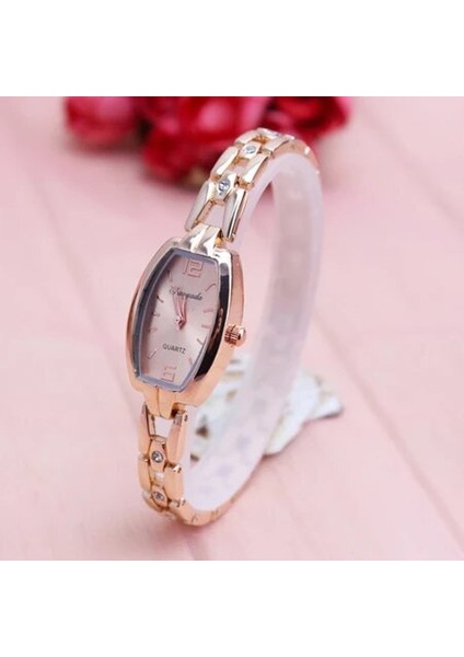 Stil Üç 2022 Paslanmaz Çelik Kayış Kadın Lüks Fanshion Izle Gül Altın Elbise Elmas Kadın Casual Saat Severlerin Bilezik Izle (Yurt Dışından)