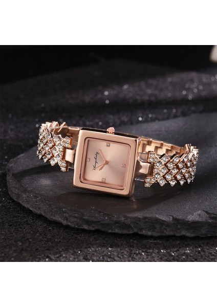 Kadınlar Için Lüks Bir Saat Bayanlar Küçük Kare Elmaslı Saat Kadın Quartz Saat Yıldız Bilezik Saat Kombinasyonu Seti Relogio (Yurt Dışından) fırsatları