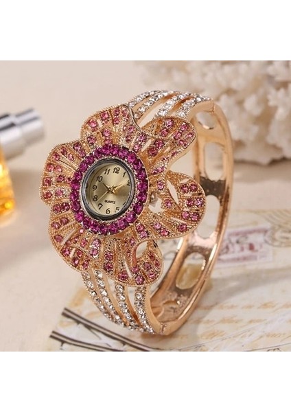 Gül Kırmızı Yeni Moda Kol Saati Kadın Çiçek Şekli Takı Bilezik Izle Kristal Bayanlar Kuvars Saat Relogio Feminino Bayan Kol Saati (Yurt Dışından)