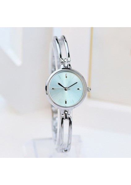 Yeşil Basit Moda Kadın Saatleri Minimalist Lüks Alaşım Bayanlar Bilezik Izle Küçük Mücevher Izle Kuvars Kol Saatleri Montre Femme (Yurt Dışından)
