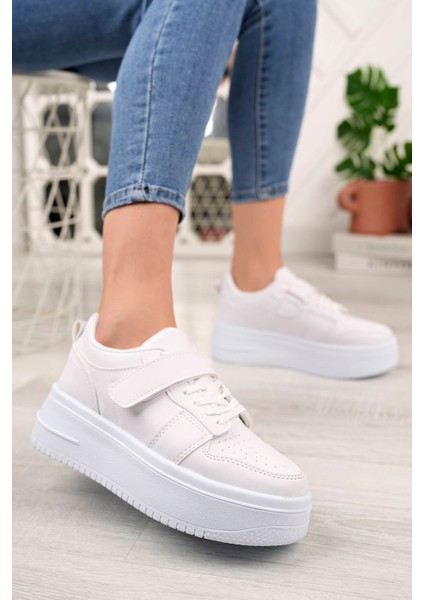 Beyaz Sneaker