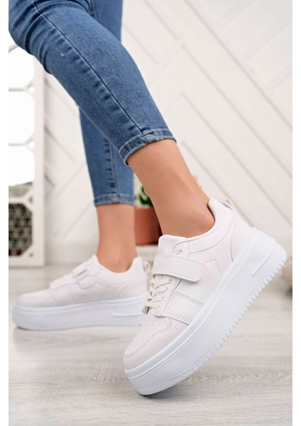 Beyaz Sneaker