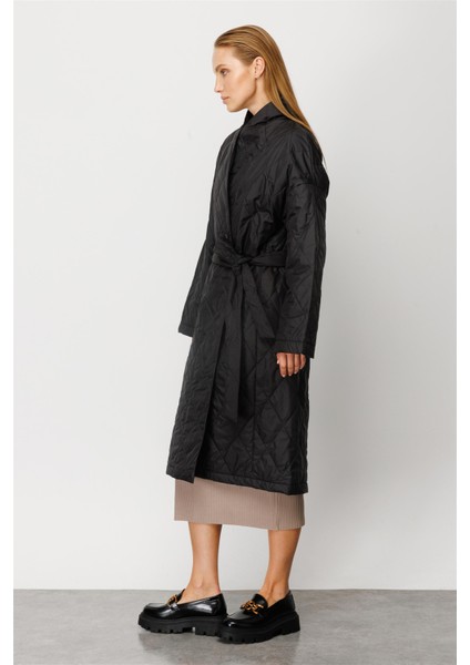 Pamuk Puantiye Astarlı Önden Bağlamalı Kapitone Zamansız Kap Zamansız Kap-Siyah modelleri