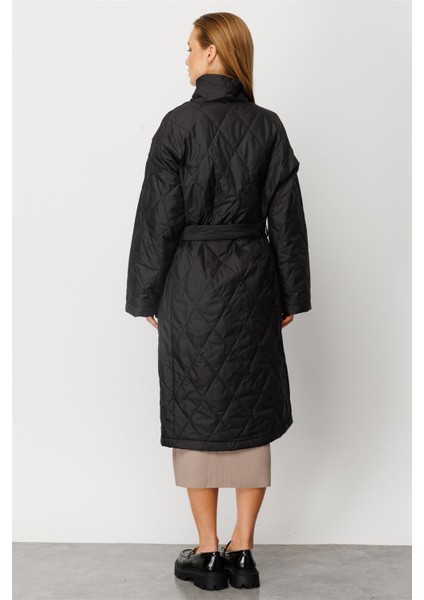 Pamuk Puantiye Astarlı Önden Bağlamalı Kapitone Zamansız Kap Zamansız Kap-Siyah fırsatları