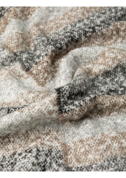 Uzun Atkı Çok Renkli Püsküllü Yumuşak Dokulu modelleri