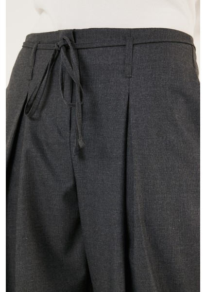 Regular Fit Yüksek Bel Bol Paça Pileli Palazzo Pantolon Bayan Pantolon 611PL00198 indirimleri