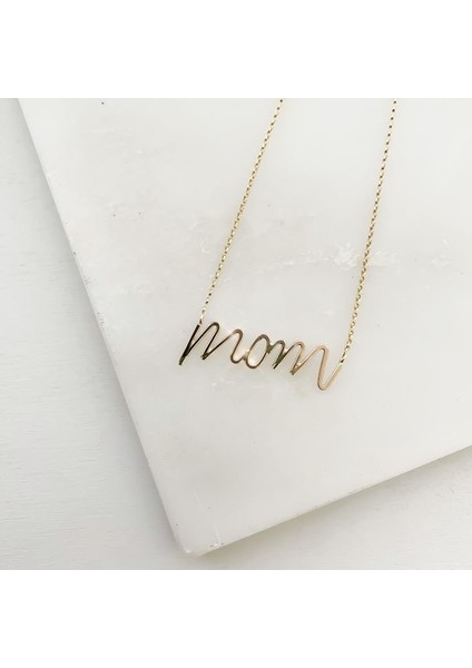 925 Ayar Gümüş Mom Yazılı Hediyelik Kadın Kolye