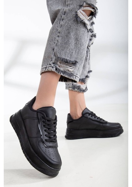 Siyah Sneaker