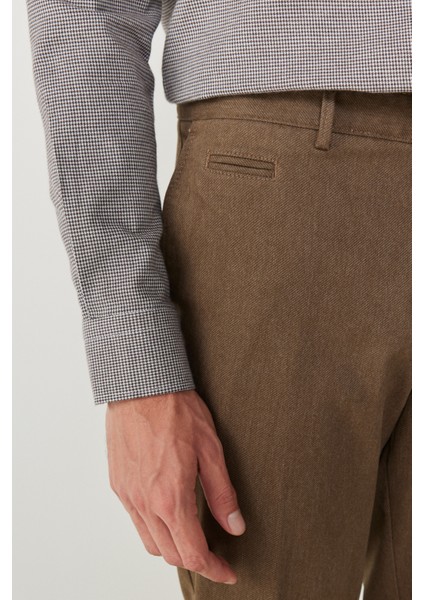 ALTINYILDIZ CLASSICS Erkek Açık Kahve Comfort Fit Rahat Kesim Yan Cepli Pamuklu Diyagonal Desenli Pantolon
