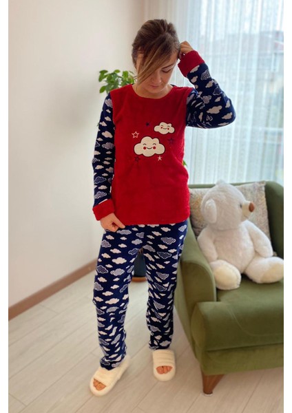 Kadın Kırmızı Desenli Kışlık Polar Peluş Pijama Takımı 18D-1904