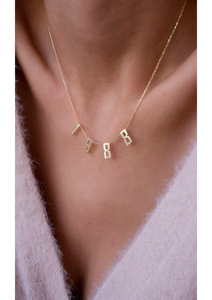 925 Ayar Gümüş Yıl Kolye