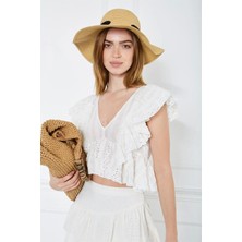4 Sisters Fashion Brodeli V Yaka Beyaz Volanlı Zr Crop Bluz