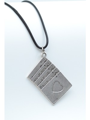 Poker- İskambil  Gümüş Kaplama Unisex Deri İp Kolye kod 455