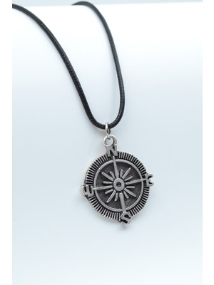 Pusula  Gümüş Kaplama Unisex Deri İp Kolye kod 388