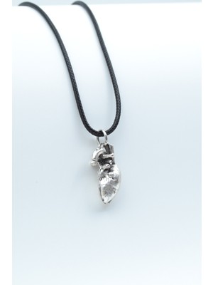 Kalp  Gümüş Kaplama Unisex Deri İp Kolye kod 519