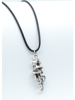 Sarılan İskelet  Gümüş Kaplama Unisex Deri İp Kolye kod 496