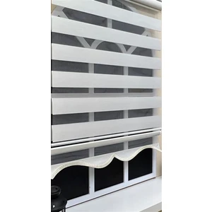Zebra Stor Perde Ekru Etek Dilimli Z-STB400V02