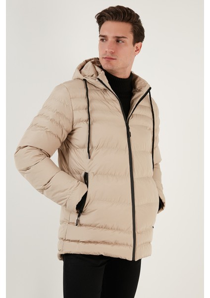Su Itici Slim Fit Soğuğa ve Rüzgara Dayanıklı Kapüşonlu Şişme Mont Erkek Mont 649005 fırsatları