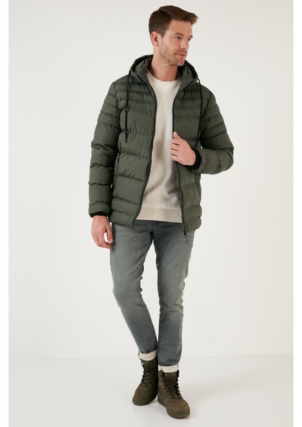 Su Itici Slim Fit Soğuğa ve Rüzgara Dayanıklı Kapüşonlu Şişme Mont Erkek Mont 649005 modelleri