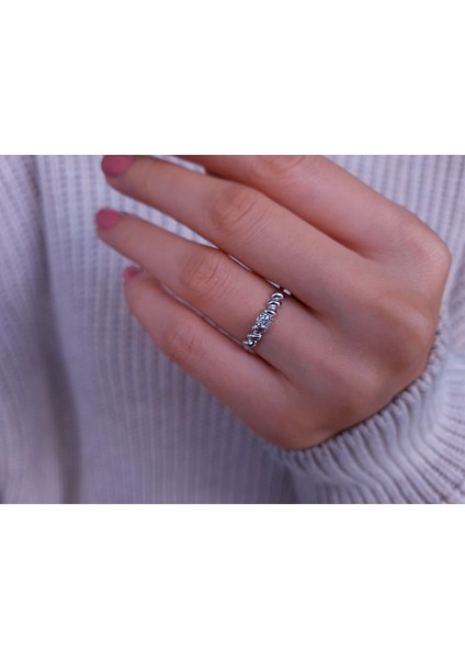 G Renk 0,19 Karat Pırlanta Burgulu Tektaş Yüzük 0404R0273 fırsatları