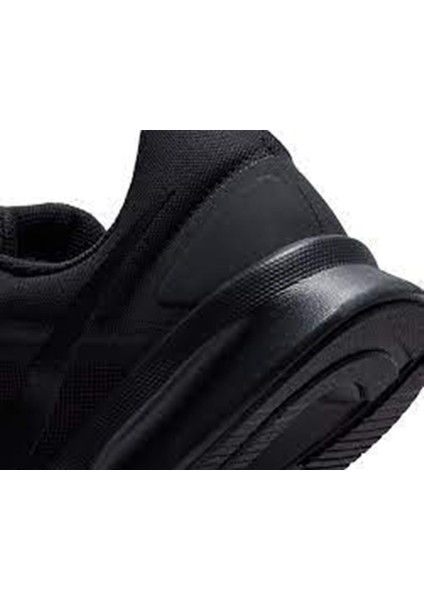 DR2695-003 Run Swift 3 Siyah Erkek Koşu Ayakkabısı fırsatları
