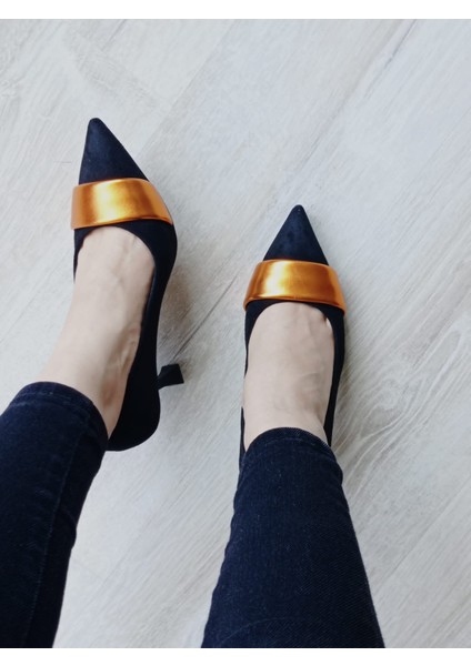 Akın Özmen Kadın Siyah Süet Orta Topuklu (7cm) Stiletto