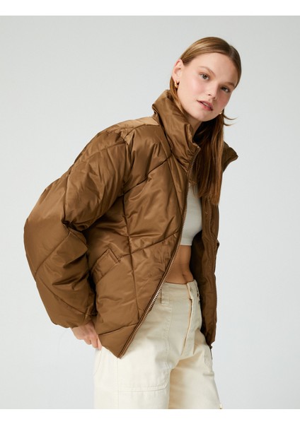 Kapitone Şişme Mont Dik Yaka Fermuarlı Cepli