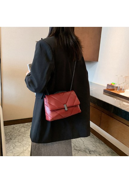 Büyük Kapasiteli Retro Kadın Sonbahar Kış Gelgit Moda Rahat Ins Çapraz Omuz Zincir Çantası (Yurt Dışından) modelleri