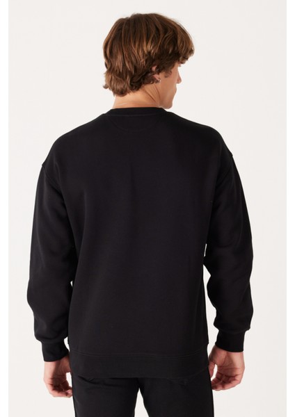Wrangler Regular Fit Normal Kesim %100 Pamuk Bisiklet Yaka Içi Polarlı Siyah Sweatshirt
