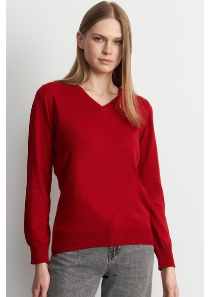 Kadın V Yaka Koyu Kırmızı Kazak