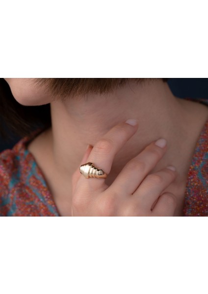 Eşsiz Kalın Tasarım Yüzük 14 Ayar Altın modelleri