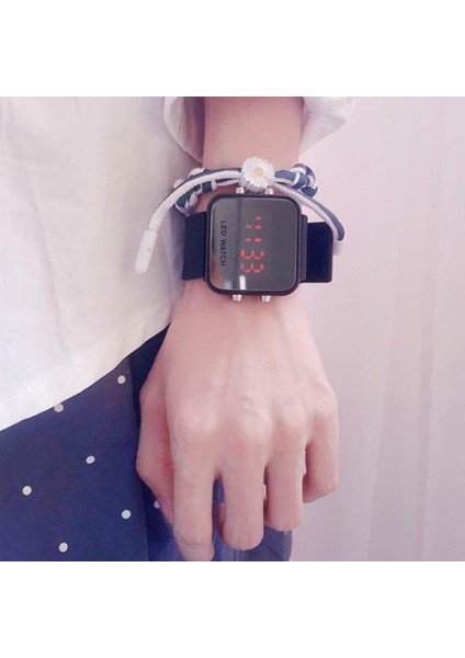 Sarı Moda Kare Kuvars LED Cam Spor Saatler Kadınlar Için Kauçuk Kayış Saat Erkekler Için Su Geçirmez Kol Saati (Yurt Dışından)
