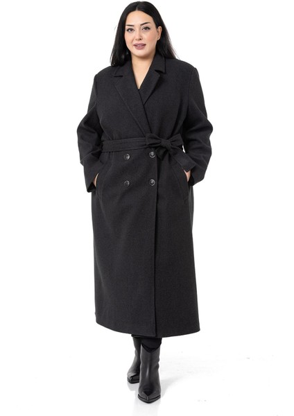 Büyük Beden Yırtmaçlı Uzun Astarlı Siyah Kaşe Kaban